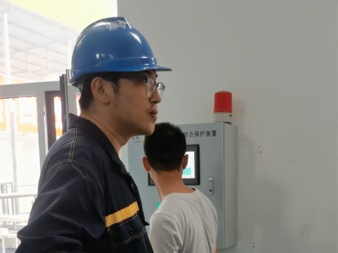 8月1断油.jpg 8月1断油.jpg